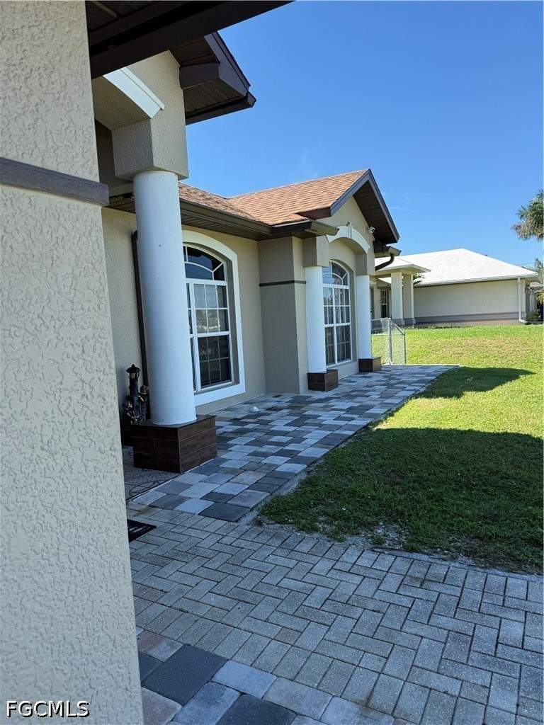 4 bedroom SingleFamilyResidence at 3315 37th St SW, Lehigh Acres, Lehigh Acres — photo 3