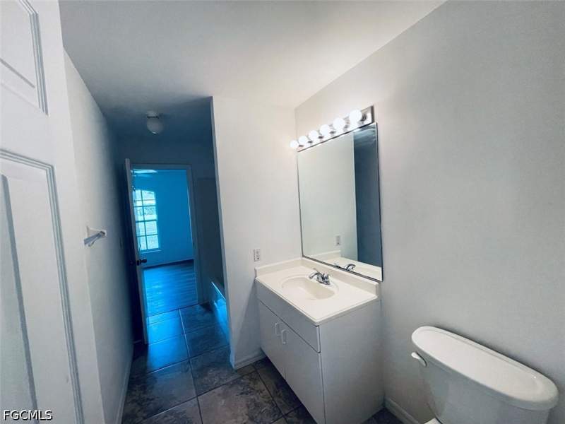 3 bedroom SingleFamilyResidence at 5557 Benton St, Lehigh Acres, Lehigh Acres — photo 3