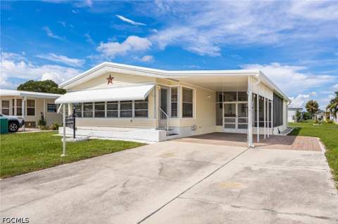 11931 Yellowstone Dr, Bonita Springs FL - photo 6 of 51