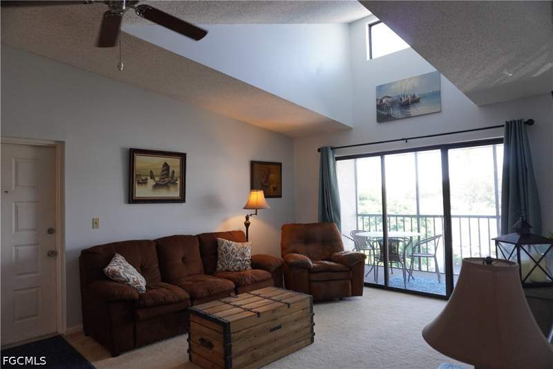 2 bedroom Condominium at 4701 Lakeside Club Blvd 19, Pine Ridge Of Fort Myers Village, Fort Myers — photo 3