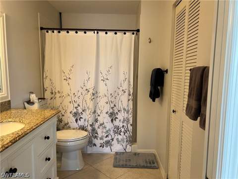 1140 Sarah Jean Cir 205, Naples FL - photo 11 of 40