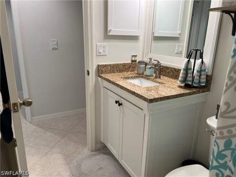 1140 Sarah Jean Cir 205, Naples FL - photo 18 of 40