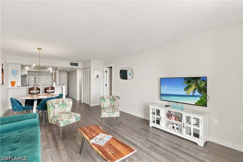 2 bedroom Condominium at 320 Seaview Ct 602, South Seas, Marco Island — photo 5