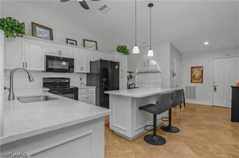 8677 Mustang Dr 59, Naples FL - photo 11 of 33