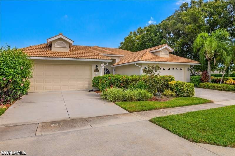 3 bedroom Attached at 8677 Mustang Dr 59, Mustang Villas, Naples — photo 2