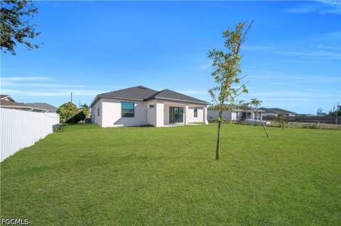 1120 NE 15th St, Cape Coral FL - photo 9 of 20