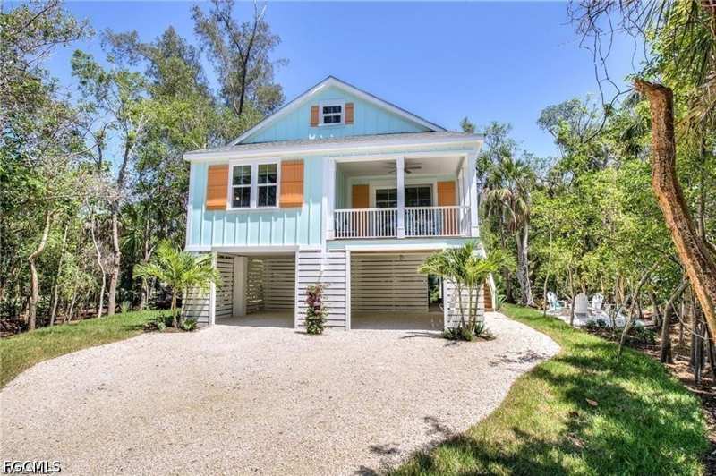 3 bedroom SingleFamilyResidence at 1550 Centre St, Sanibel Center, Sanibel — photo 1