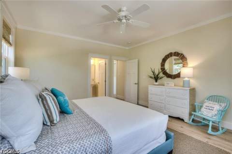 1550 Centre St, Sanibel FL - photo 12 of 25