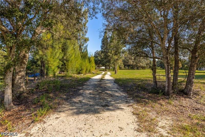 3 bedroom ManufacturedHome at 4410 Fort Adams Ave, Fort Denaud Acres, Labelle — photo 2