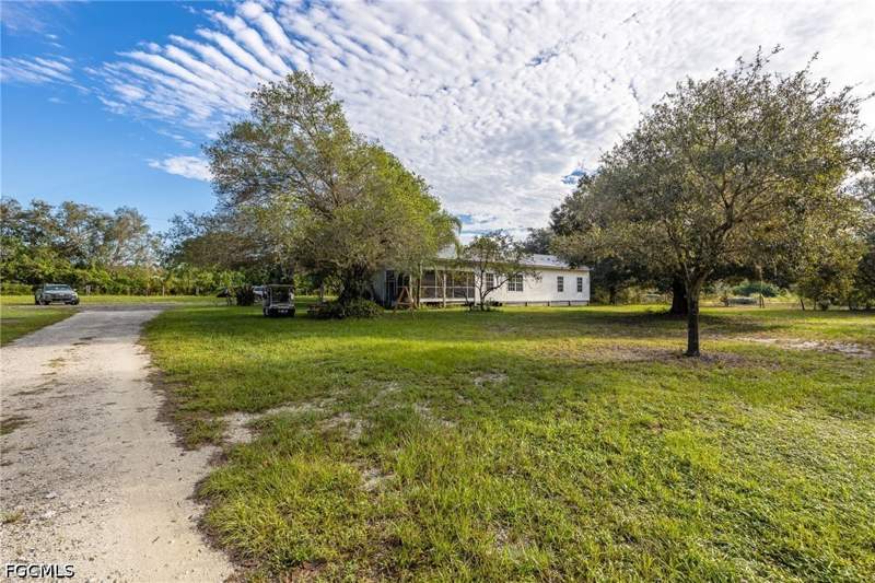 3 bedroom ManufacturedHome at 4410 Fort Adams Ave, Fort Denaud Acres, Labelle — photo 4