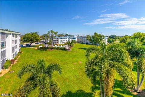 1580 Pine Valley Dr 414, Fort Myers FL - photo 11 of 34