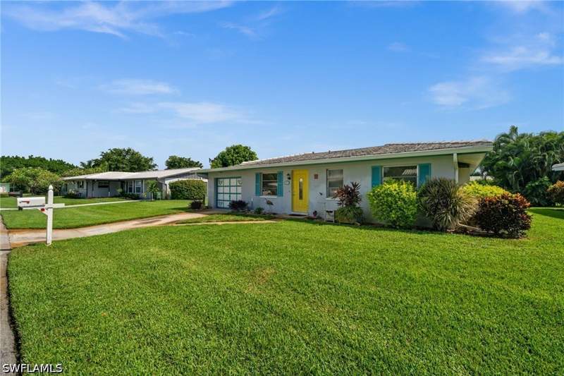 2 bedroom SingleFamilyResidence at 47 Hilo Ct 47, Lely Villas, Naples — photo 2