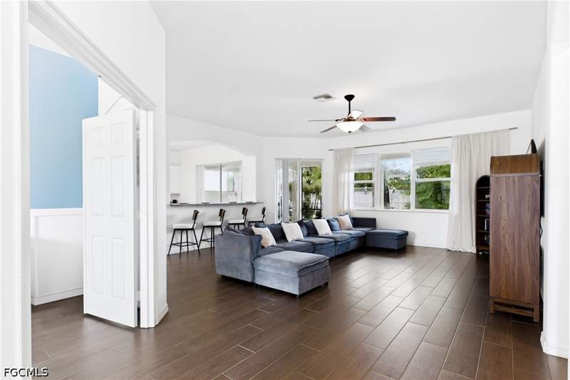 3 bedroom SingleFamilyResidence at 12886 Timber Ridge Dr, Timber Ridge, Fort Myers — photo 5