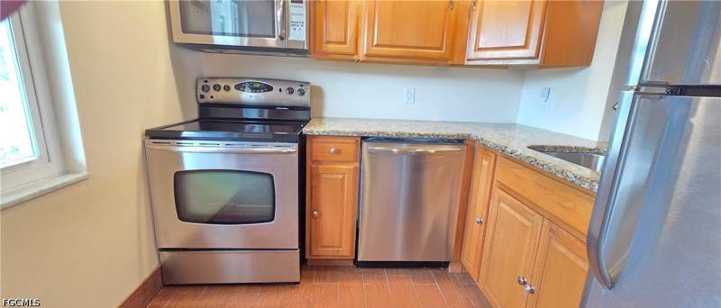 2 bedroom Condominium at 1624 Pine Valley Dr 108, Seven Lakes, Fort Myers — photo 3