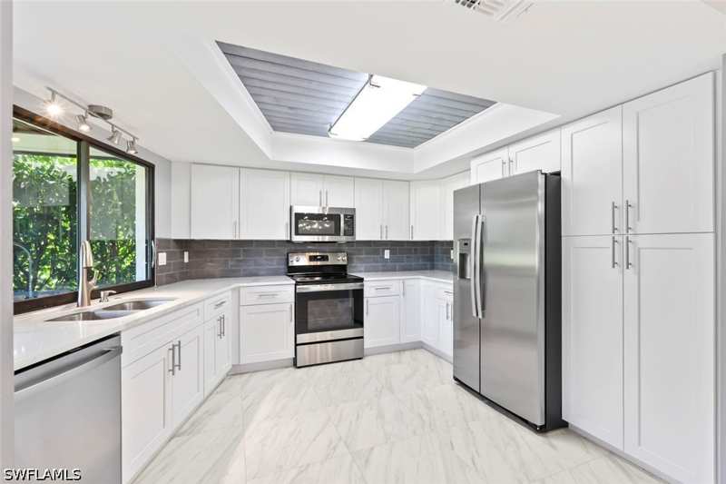 2 bedroom Attached at 183 Round Key Cir D4, Lakewood Villas, Naples — photo 1