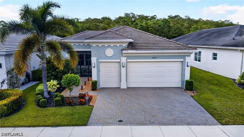 3 bedroom SingleFamilyResidence at 28586 Twain Dr, Valencia Bonita, Bonita Springs — photo 2
