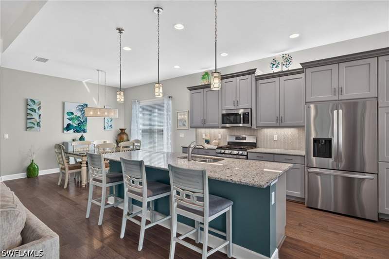 3 bedroom SingleFamilyResidence at 28586 Twain Dr, Valencia Bonita, Bonita Springs — photo 4