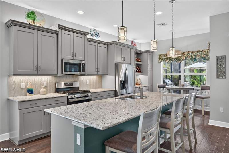 3 bedroom SingleFamilyResidence at 28586 Twain Dr, Valencia Bonita, Bonita Springs — photo 5