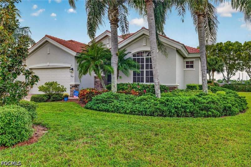 5 bedroom SingleFamilyResidence at 5637 Whispering Willow Way, Emerson Square, Fort Myers — photo 2