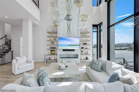 348 Seagull Ave, Naples FL - photo 10 of 50