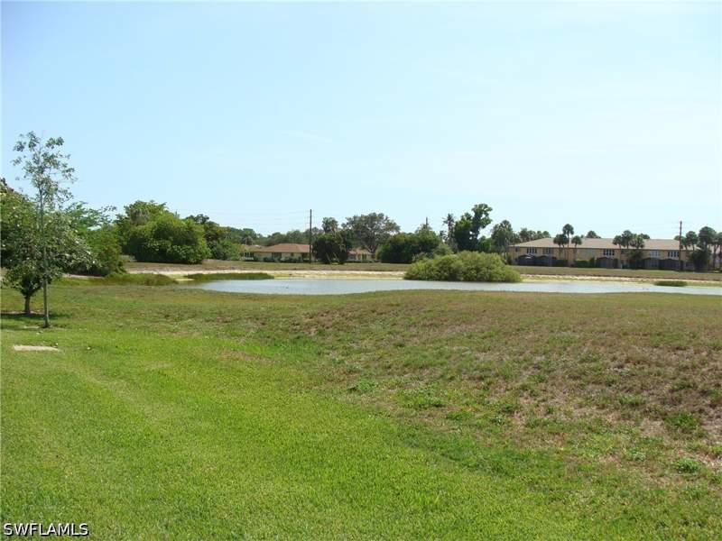 3 bedroom Attached at 4802 Lakewood Blvd, Lakewood Villas, Naples — photo 3