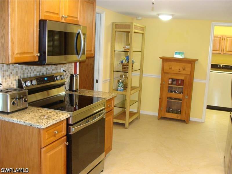 3 bedroom Attached at 4802 Lakewood Blvd, Lakewood Villas, Naples — photo 5