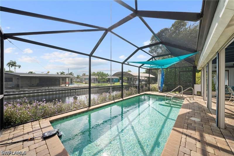 2 bedroom SingleFamilyResidence at 4320 S Gulf Cir, Waterway Estates, North Fort Myers — photo 5