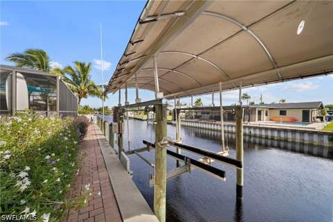 4320 S Gulf Cir, North Fort Myers FL - photo 8 of 45