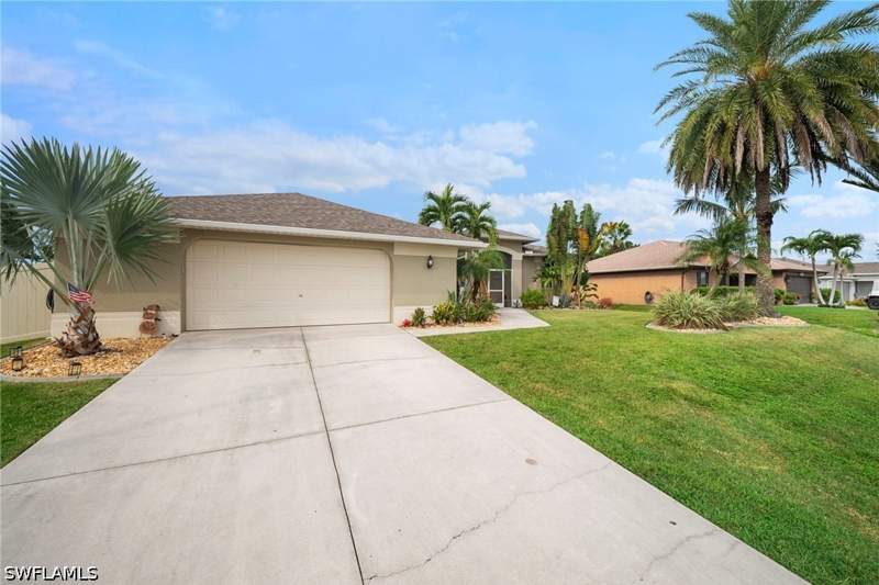 4 bedroom SingleFamilyResidence at 4136 NE 15th Pl, Cape Coral, Cape Coral — photo 4
