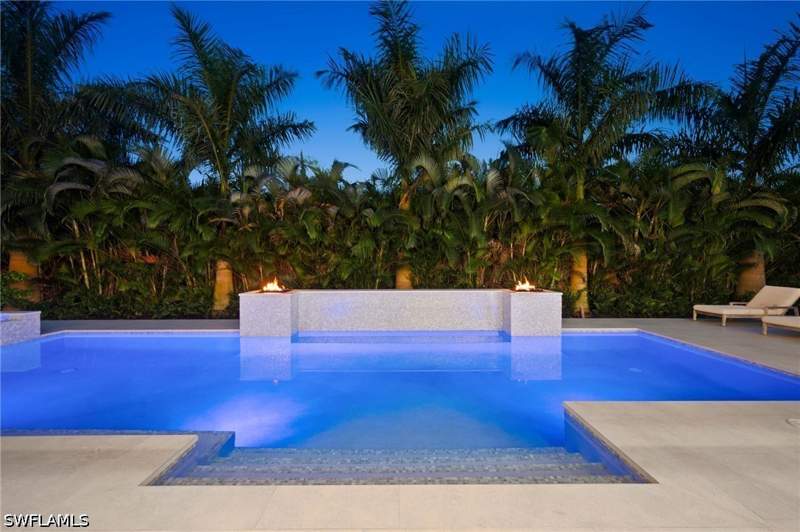 4 bedroom SingleFamilyResidence at 646 Anchor Rode Dr, Moorings, Naples — photo 2