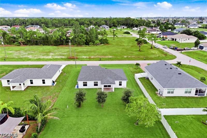 4 bedroom SingleFamilyResidence at 2422 NW 19th Ave, Cape Coral, Cape Coral — photo 4