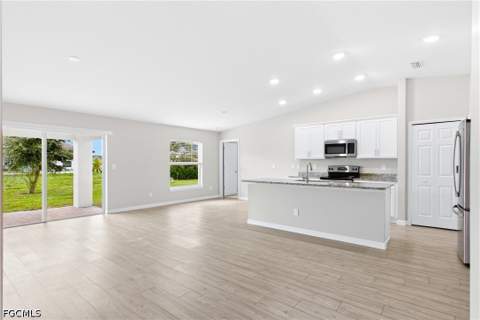 2422 NW 19th Ave, Cape Coral FL - photo 9 of 33