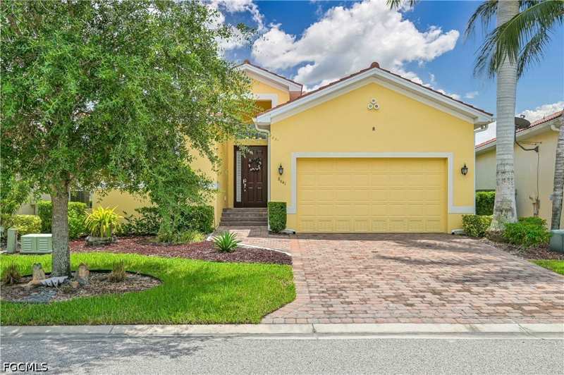 4 bedroom SingleFamilyResidence at 8641 Banyan Bay Blvd, Banyan Bay, Fort Myers — photo 1