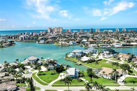 810 Arcadia Ct, Marco Island FL - photo 6 of 46