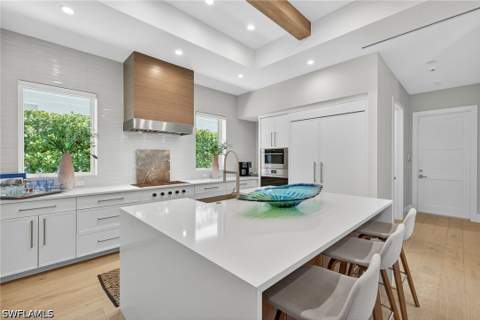 405 7th Ave N, Naples FL - photo 9 of 46