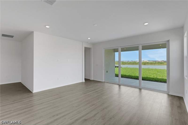 3 bedroom SingleFamilyResidence at 16939 Squirrel Branch Ln, Country Club, Alva — photo 5