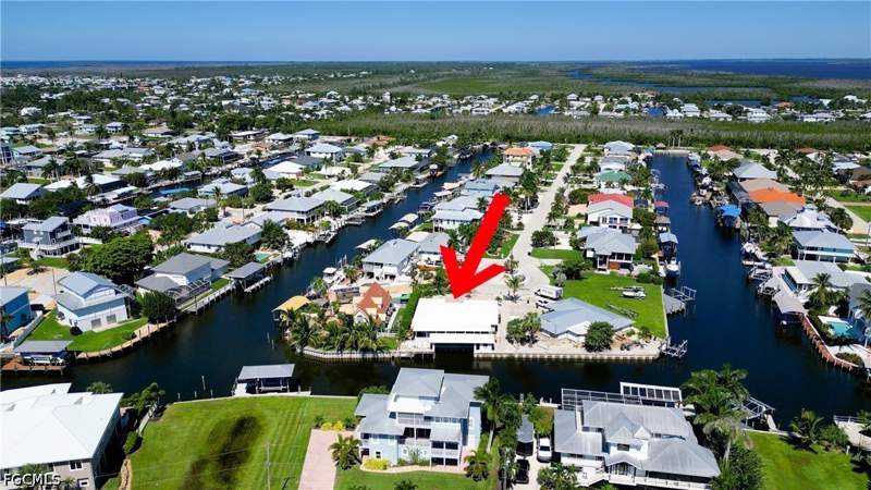 3 bedroom SingleFamilyResidence at 2277 Sapodilla Ln, St James City, St James City — photo 4