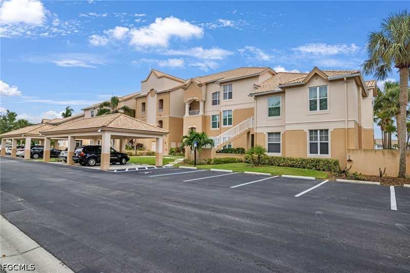 3 bedroom Condominium at 16411 Millstone Cir 102, Waterford, Fort Myers — photo 1