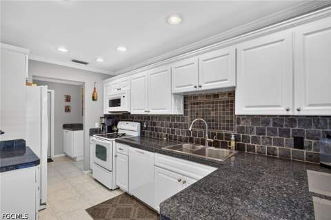 3845 SE 7th Ave, Cape Coral FL - photo 11 of 30