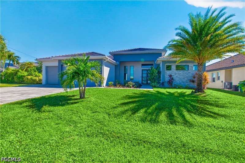 3 bedroom SingleFamilyResidence at 2531 SW 15th Ave, Cape Coral, Cape Coral — photo 1