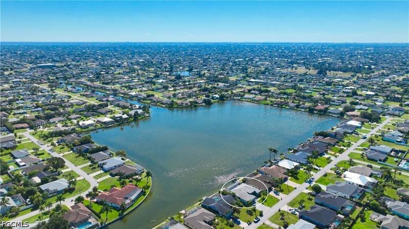 3 bedroom SingleFamilyResidence at 2531 SW 15th Ave, Cape Coral, Cape Coral — photo 2