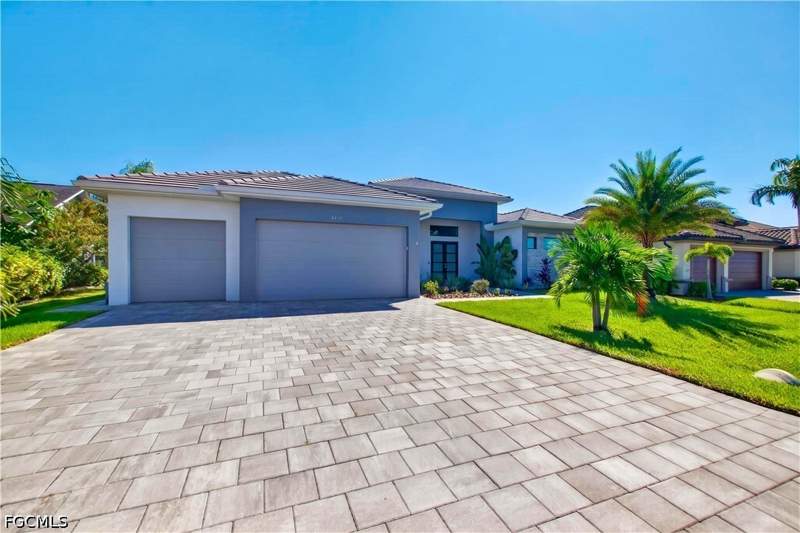 3 bedroom SingleFamilyResidence at 2531 SW 15th Ave, Cape Coral, Cape Coral — photo 3