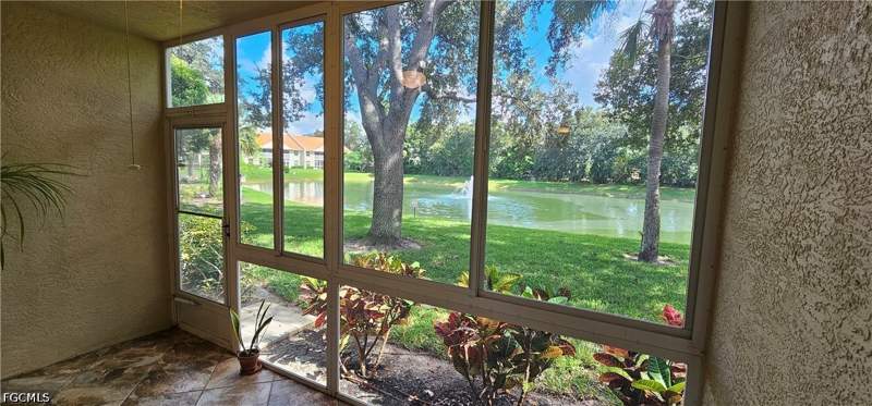 3 bedroom Condominium at 289 Robin Hood Cir 101, Sherwood, Naples — photo 3