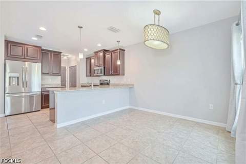 3786 Tilbor Cir, Fort Myers FL - photo 7 of 40