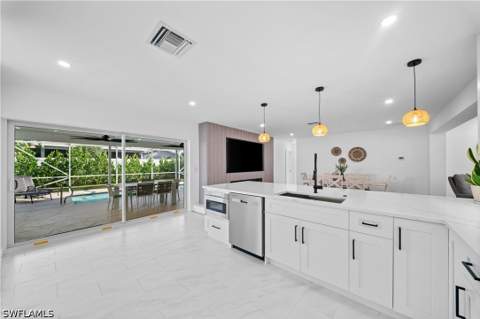 458 Quail Dr, Marco Island FL - photo 11 of 28
