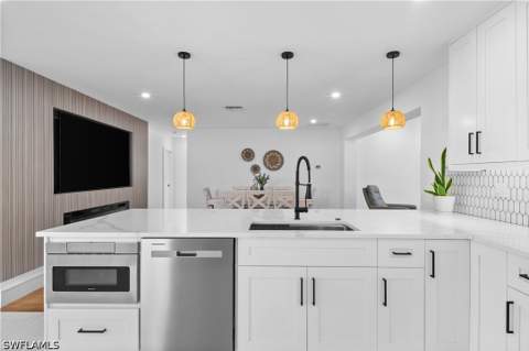 458 Quail Dr, Marco Island FL - photo 12 of 28
