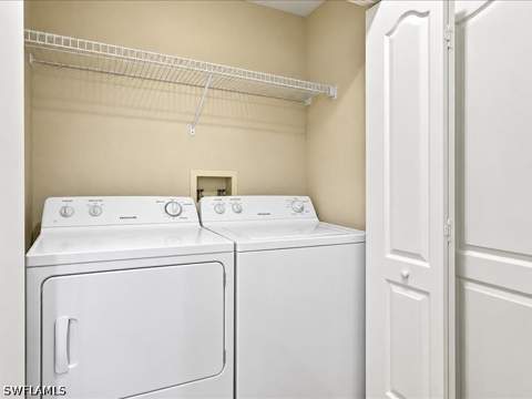 2905 Cypress Trace Cir 104, Naples FL - photo 21 of 36