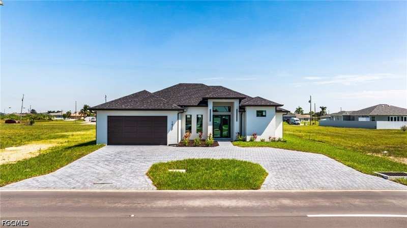 3 bedroom SingleFamilyResidence at 1425 Santa Barbara Blvd N, Cape Coral, Cape Coral — photo 1