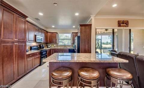 906 Sunniland Blvd, Lehigh Acres FL - photo 6 of 24