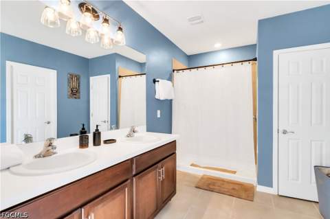1812 NW 13th Ter, Cape Coral FL - photo 8 of 9